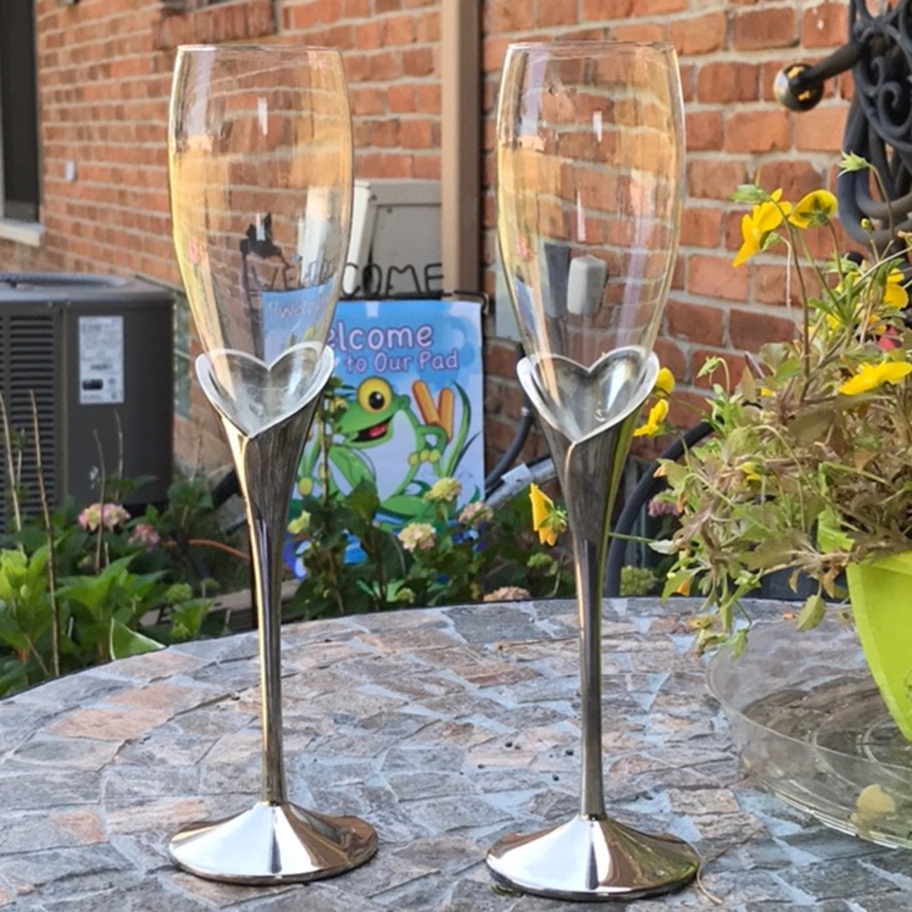 Lenox Wedding Promises Silver Heart Stem Crystal Champagne Flutes – Set of 2 - Picture 11 of 16